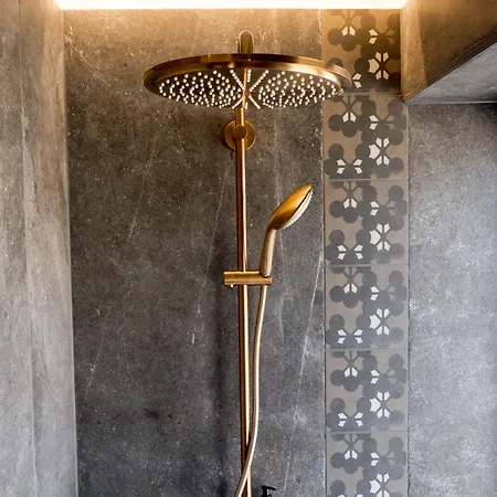 Ξενοδοχείο Raab 2*